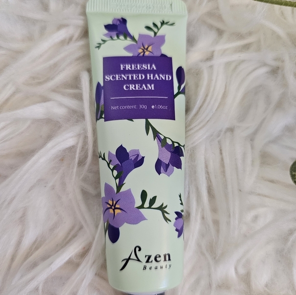 Hand & Nail Bundle - Picture 3 of 7